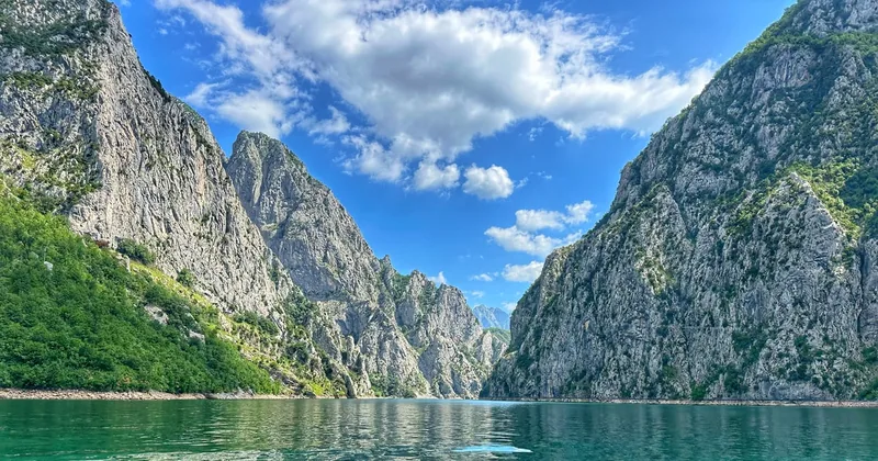 Ekskursion ditor në Liqenin e Komanit dhe Lumin e Shalës